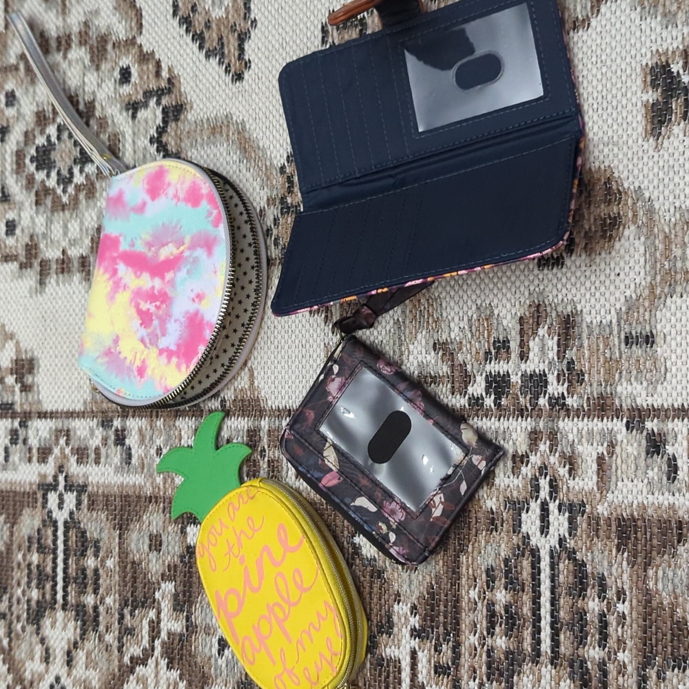 Bundle Of Various Wallets And Coin Purses - image 2